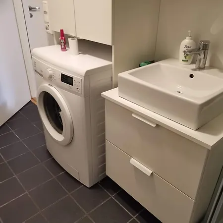 With Shared Kitchen And Bathroom Nr 3 *